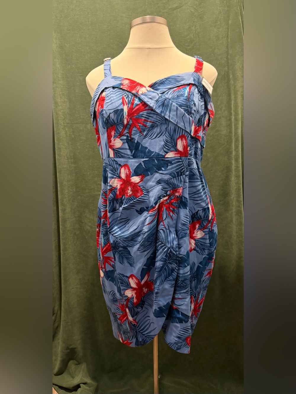 Blue Tropical Print Sundress with Red Floral Accents - Size L (20)